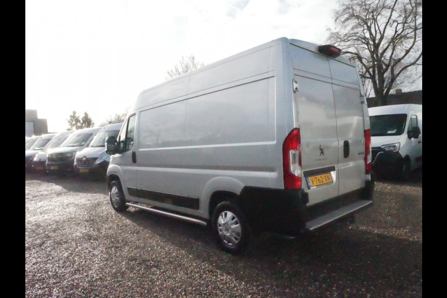 Peugeot Boxer 2.0 BlueHDI 130PK, L2H2, Airco