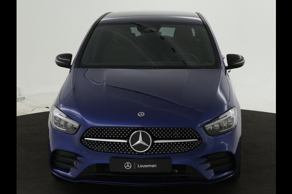 Mercedes-Benz B-Klasse 180 AMG Line | Nightpakket | Premium pakket | GUARD 360° Voertuigbescherming Plus | Parkeerpakket met achteruitrijcamera | EASY PACK achterklep | Keyless-Go comfortpakket | Sfeerverlichting | USB-pakket plus |