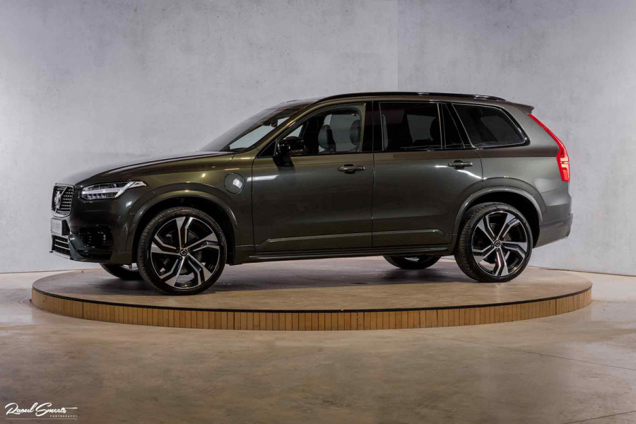 Volvo XC90 2.0 T8 Recharge AWD R-Design | Luchtvering | Massage | Trekhaak | 22"