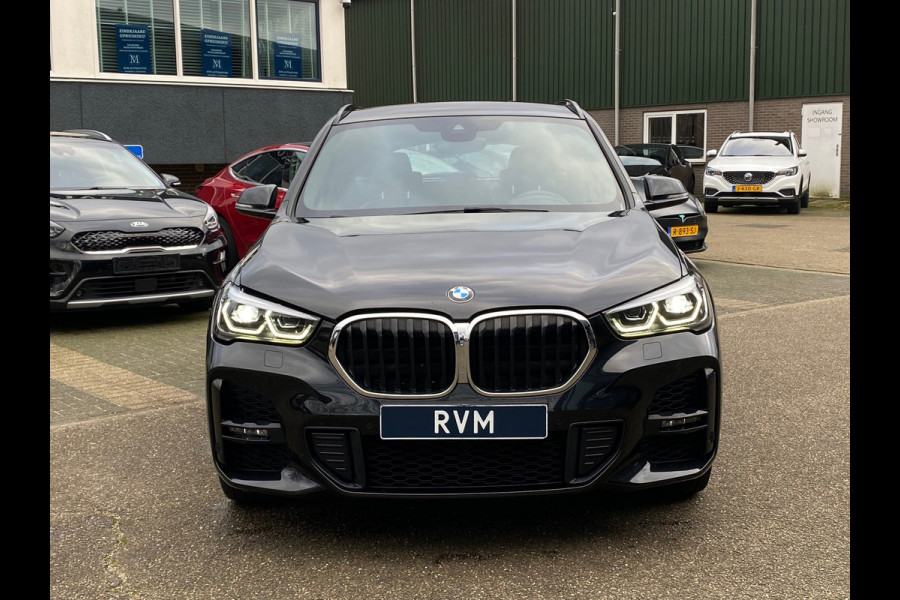 BMW X1 XDrive25e M SPORT VAN 34.900 VOOR 31.330 EINDEJAARSVOORDEEL 3.570,- | LEDER | NETTE AUTO