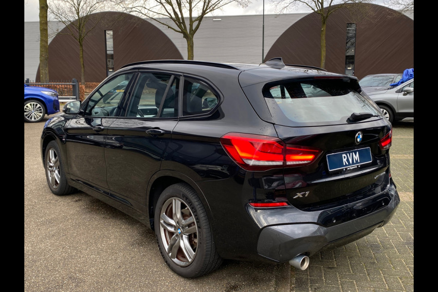 BMW X1 XDrive25e M SPORT VAN 34.900 VOOR 31.330 EINDEJAARSVOORDEEL 3.570,- | LEDER | NETTE AUTO