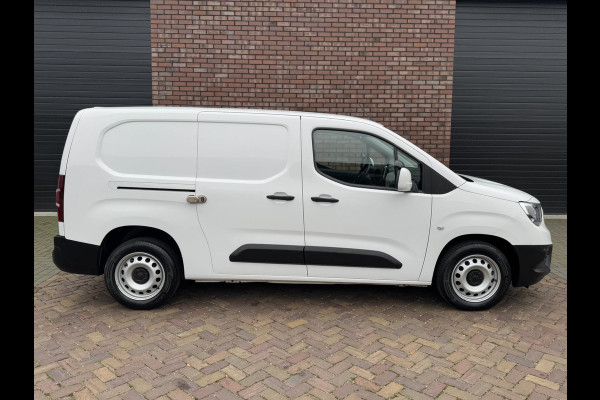 Opel Combo 1.6D L2H1 Edition / 100 PK / Navigatie / Cruise Control / Parkeersensoren / 1e Eigenaar / NED-Combo