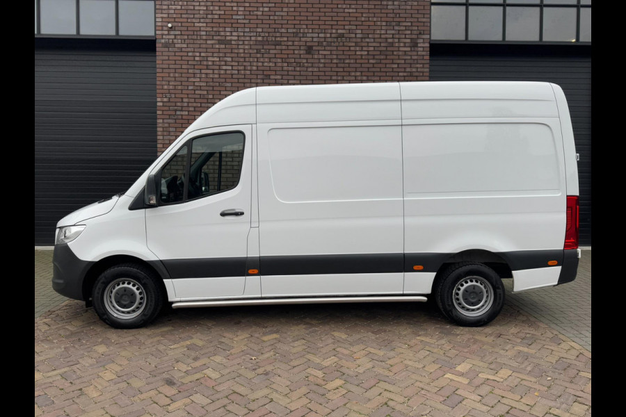 Mercedes-Benz Sprinter 316 2.2 CDI L2H2 / 163 PK / 3500 KG Trekgewicht / Navi By App / Camera / Climate Control / Cruise Control