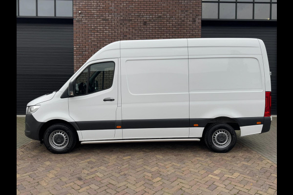 Mercedes-Benz Sprinter 316 2.2 CDI L2H2 / 163 PK / 3500 KG Trekgewicht / Navi By App / Camera / Climate Control / Cruise Control