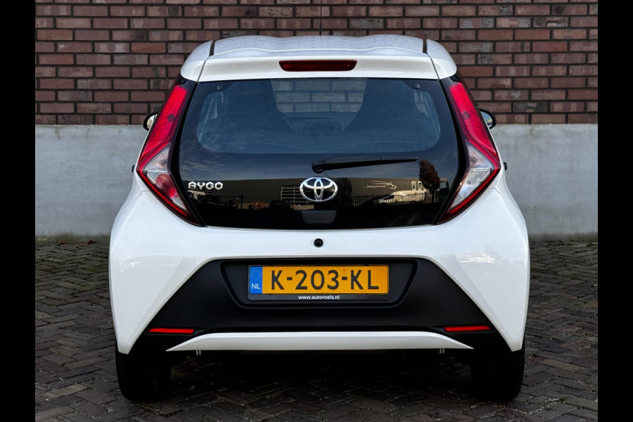 Toyota Aygo 1.0 VVT-i x-fun / Airco / C.V. met afstandsbediening + Elek. Pakket / 1e Eigenaar / NED-Aygo