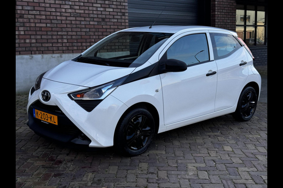 Toyota Aygo 1.0 VVT-i x-fun / Airco / C.V. met afstandsbediening + Elek. Pakket / 1e Eigenaar / NED-Aygo