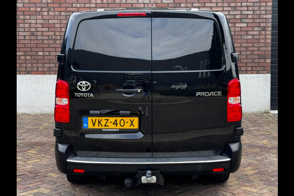 Toyota ProAce Long Worker 2.0 D Navigator / 122 PK / Automaat / Trekhaak / Navigatie / Stoelverwarming / 1e Eigenaar