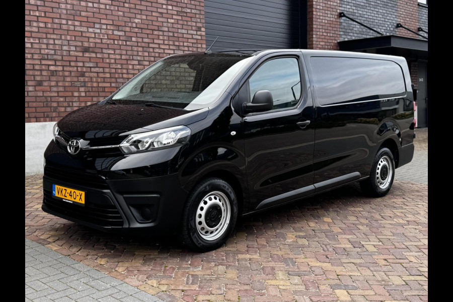 Toyota ProAce Long Worker 2.0 D Navigator / 122 PK / Automaat / Trekhaak / Navigatie / Stoelverwarming / 1e Eigenaar