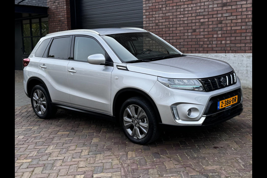 Suzuki Vitara 1.4 Boosterjet Select Smart Hybrid / 130 PK / Navigatie + Camera / Adaptive Cruise / Climate / Stoelverwarming