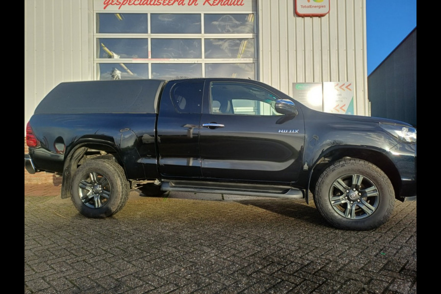 Toyota Hilux 2,4 D-4D Xtra Cab Proffesional 4Wd Automaat Navi Clima 3500 trek