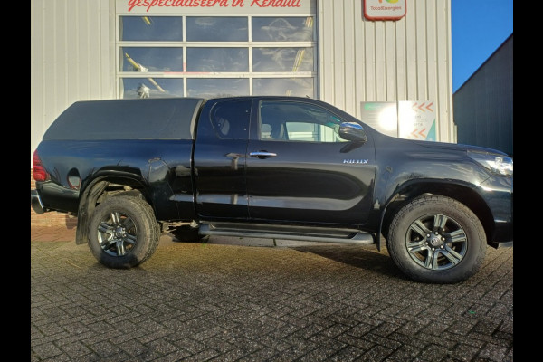 Toyota Hilux 2,4 D-4D Xtra Cab Proffesional 4Wd Automaat Navi Clima 3500 trek