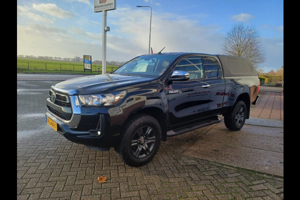 Toyota Hilux 2,4 D-4D Xtra Cab Proffesional 4Wd Automaat Navi Clima 3500 trek