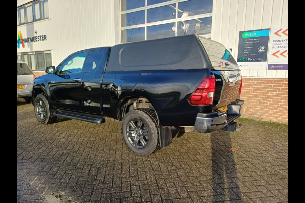 Toyota Hilux 2,4 D-4D Xtra Cab Proffesional 4Wd Automaat Navi Clima 3500 trek