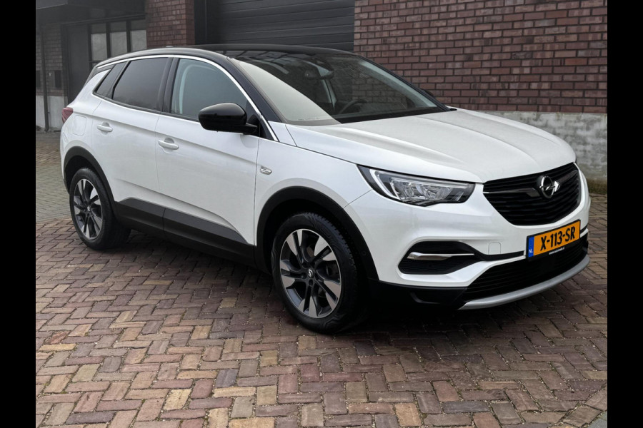 Opel Grandland X 1.2 Turbo Innovation / 130 PK / Navi + Camera / Elek-Achterklep / Climate Control / PDC voor + Achter