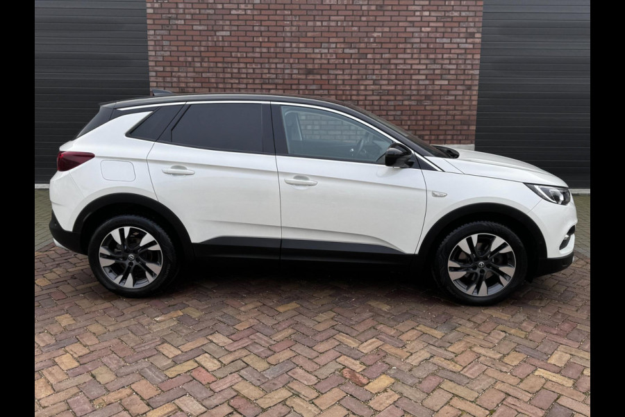 Opel Grandland X 1.2 Turbo Innovation / 130 PK / Navi + Camera / Elek-Achterklep / Climate Control / PDC voor + Achter