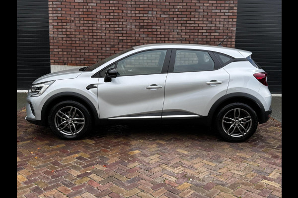 Renault Captur 1.3 TCe / 140 PK / Automaat / Trekhaak / Navigatie + Camera / PDC voor + Achter