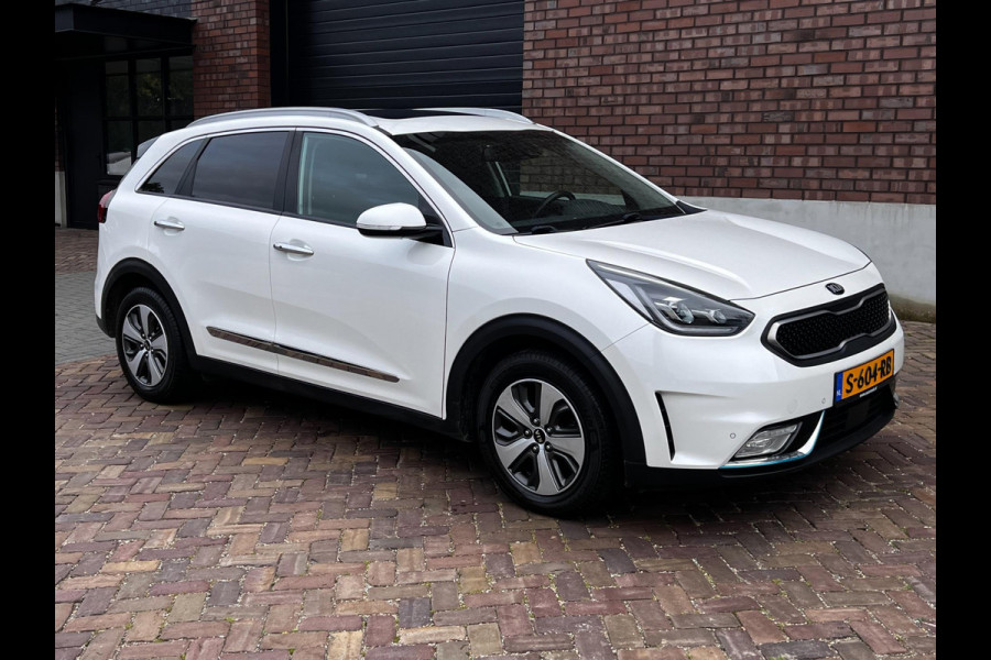 Kia Niro 1.6 GDi PHEV ExecutiveLine / Schuif-Kantel Dak / Leder Interieur + Memory / Adaptive Cruise / Navigatie + Camera