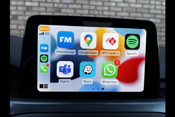 Ford FOCUS Wagon 1.0 EcoBoost / Panoramadak / Navigatie + Camera / Stoel + Stuurverwarming / Apple Carplay & Android Auto