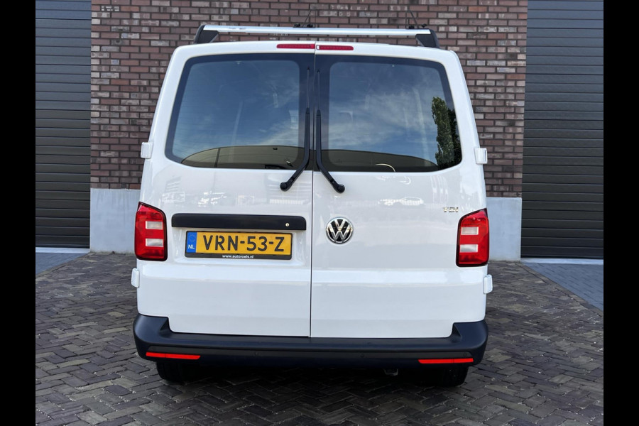 Volkswagen Transporter 2.0 TDI L2H1 / 102 PK / Airco / 3 Pers. / Bij 100.998 KM Beurt gehad + Remmen vervangen