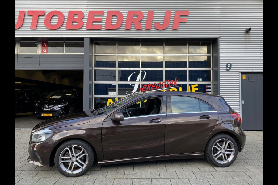 Mercedes-Benz A-Klasse 200 CDi Ambition - AUTOMAAT I Navigatie I Airco I PDC I Sport pakket I Dealer onderhouden