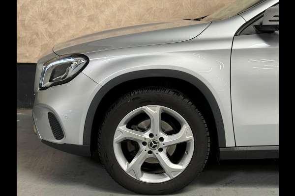 Mercedes-Benz GLA 180 Business Solution Limited l Leder l Cruise l DAB l LED