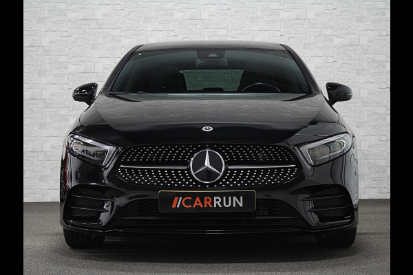 Mercedes-Benz A-Klasse 180 AMG-Line | Origineel NL | Panorama | Widescreen | Memory | Multibeam-LED | Keyless-Go | Sfeerverlichting | Dealer onderhouden | Night-Pakket | Carplay | Stoelverwarming | Camera | Lane Assist |