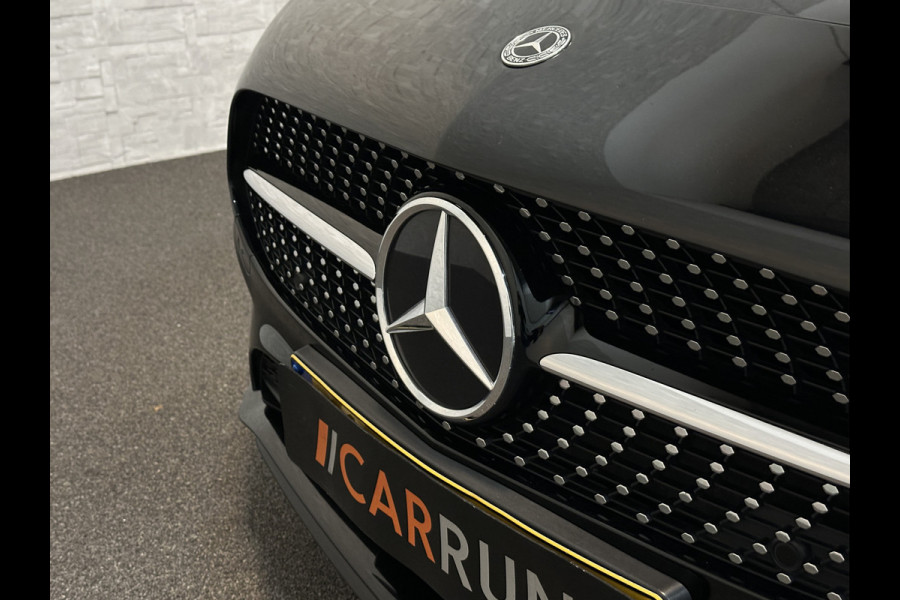 Mercedes-Benz A-Klasse 180 AMG-Line | Origineel NL | Panorama | Widescreen | Memory | Multibeam-LED | Keyless-Go | Sfeerverlichting | Dealer onderhouden | Night-Pakket | Carplay | Stoelverwarming | Camera | Lane Assist |