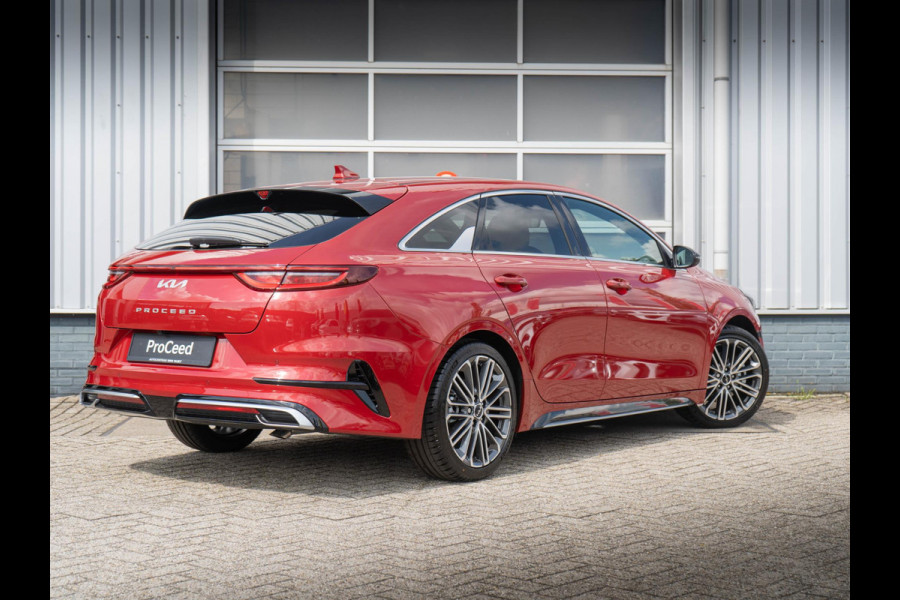 Kia ProCeed 1.5 T-GDi GT-PlusLine | NIEUWE AUTO SNEL RIJDEN !| Stoelverwarming | Navigatie | Achteruit rijcamera |