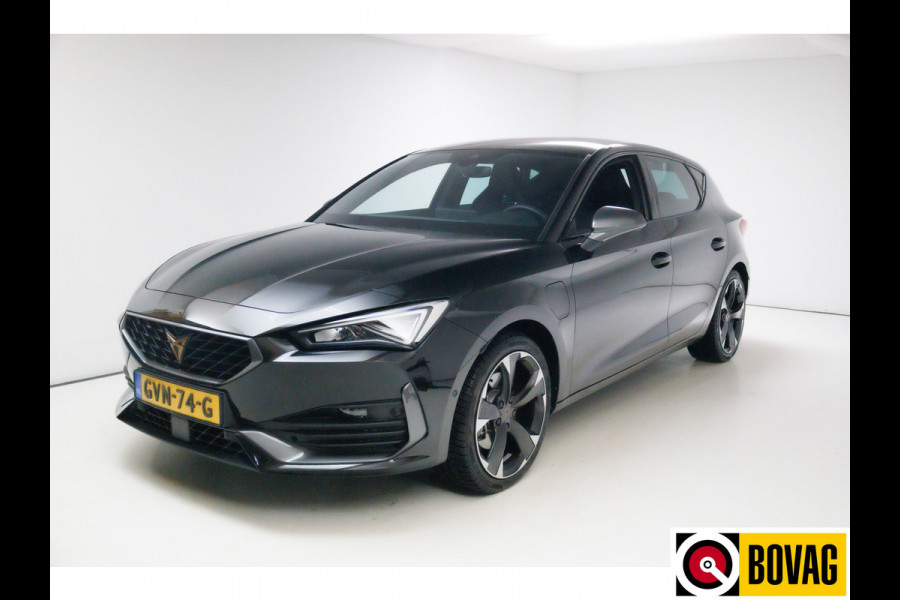 CUPRA Leon 1.4 e-Hybrid Business 204 PK Stoel- stuurverwarming, Travel assist, Navigatie, Camera, 18 inch, Adaptive cruise