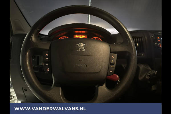 Peugeot Boxer 2.2 BlueHDi 140pk L2H2 Euro6 Airco | 2500kg Trekhaak | LED | Cruisecontrol | Camera Navigatie, Parkeersensoren, Bluetooth-Telefonie, 3 - Zits