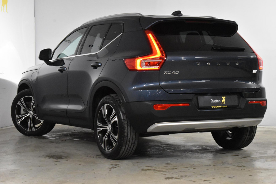 Volvo XC40 T4 211PK Automaat Recharge Inscription / Leer / Donker glas achter / Driver Assist / Trekhaak