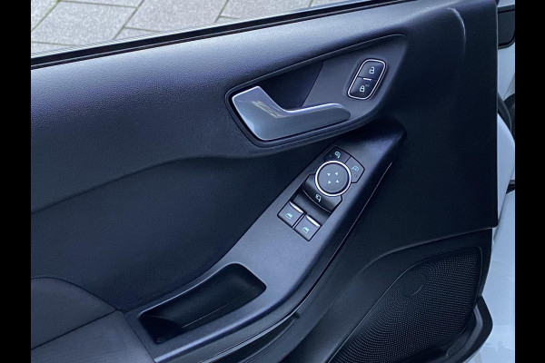 Ford Fiesta 1.1 Cool & Connect I Apple CarPlay/ Navigatie I Airco I PDC I Comfort pakket I Dealer onderhouden