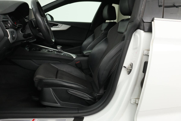 Audi A5 35 TFSI Sport S-Line | Full LED | Sportstoelen | Half leder | Navigatie | Cruise control | Getint glas | PDC | Cllimate control