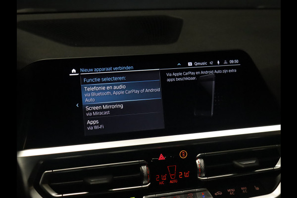 BMW 3-serie 320e M Sport [CAMERA, HARMAN/KARDON, APPLE CARPLAY, ANDROID, VOL. LEDER, PDC V+A, STOELVERWARMING, CRUISE, CLIMATE, NIEUWSTAAT]