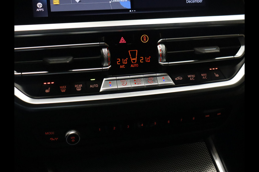 BMW 3-serie 320e M Sport [CAMERA, HARMAN/KARDON, APPLE CARPLAY, ANDROID, VOL. LEDER, PDC V+A, STOELVERWARMING, CRUISE, CLIMATE, NIEUWSTAAT]