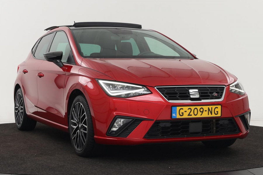 Seat Ibiza 1.0 TSI FR Intens | Panoramadak | Trekhaak | Adaptive cruise | Beats Sound | Virtual Cockpit | Climate control | Keyless | Camera | Full LED | Navigatie | Carplay