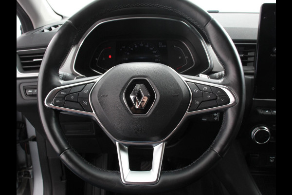 Renault Captur 1.3 TCe 140 Intens | Achteruitrijcamera | Verwarmde voorstoelen | Climate control | Lane assist | LED | Navigatie | Stuurverwarming | Parkeersensoren | Cruise control | Apple Carplay/ Andriod auto