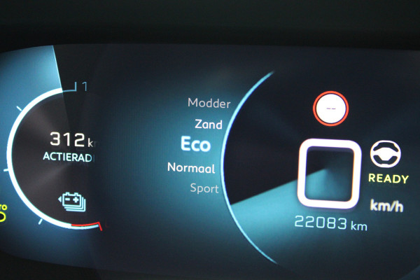 Peugeot e-2008 EV GT 50 kWh | Panoramadak | Keyless | Navigatie