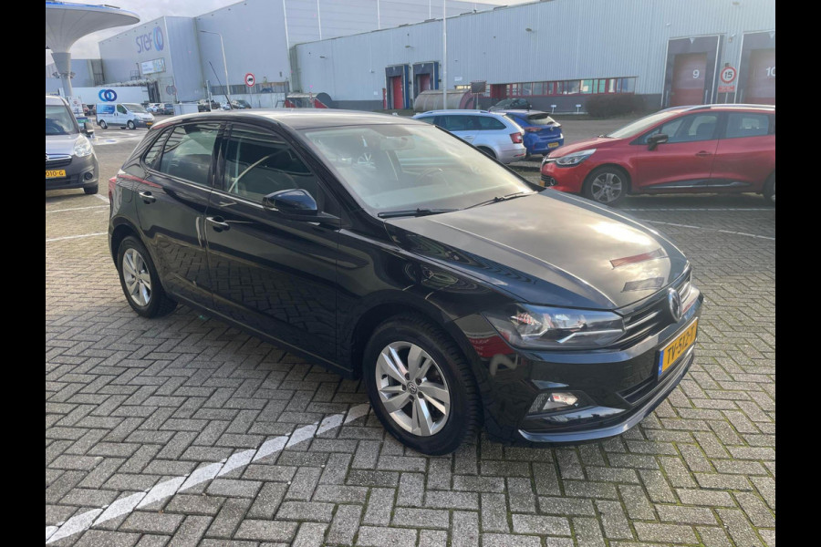 Volkswagen Polo 1.0 TSI Comfortline / CarPLAY / nieuwe all seasons