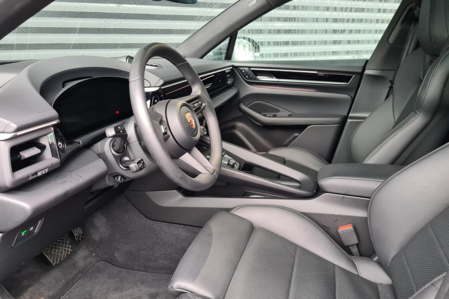 Porsche Macan 4 -18weg-Pano-BOSE-INNO Drive -