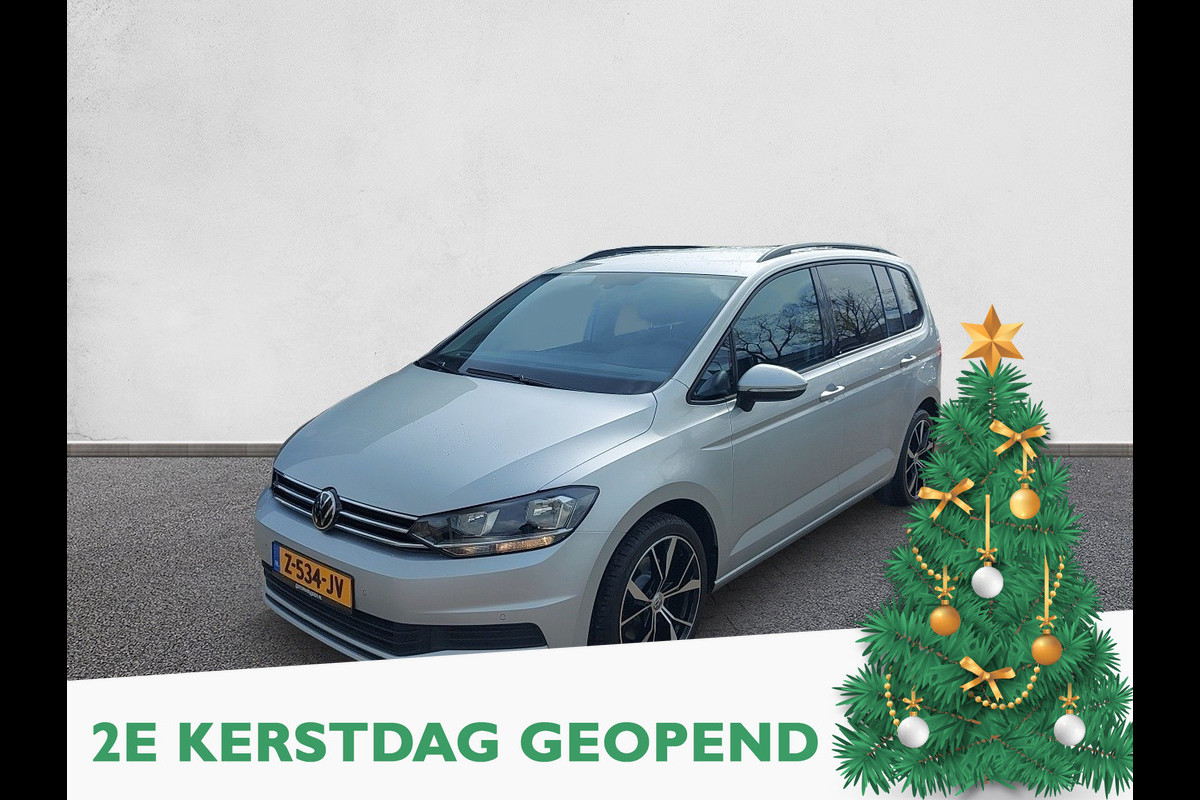 Volkswagen Touran 1.5 TSI Comfortline 7p, airco,cruise,navigatie,app connect,wegklapbare trekhaak,parkeersensoren,