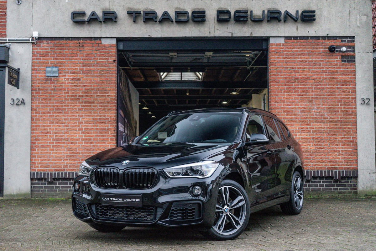 BMW X1 SDrive20i High Executive M Sport Pano / HUD / Camera