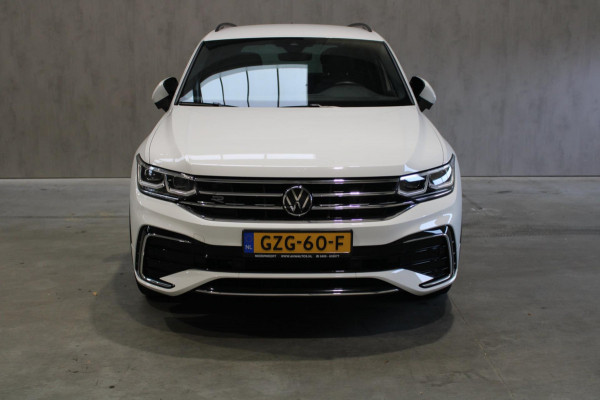 Volkswagen Tiguan 1.4 TSI eHybrid R-Line Business 360g/Carplay/IQ Light/Virual 12 maanden bovag