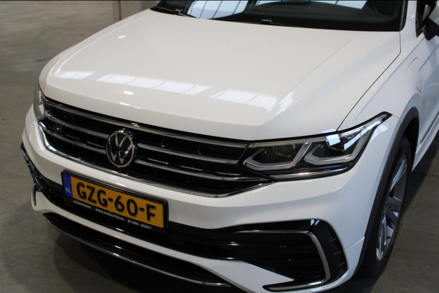 Volkswagen Tiguan 1.4 TSI eHybrid R-Line Business 360g/Carplay/IQ Light/Virual 12 maanden bovag