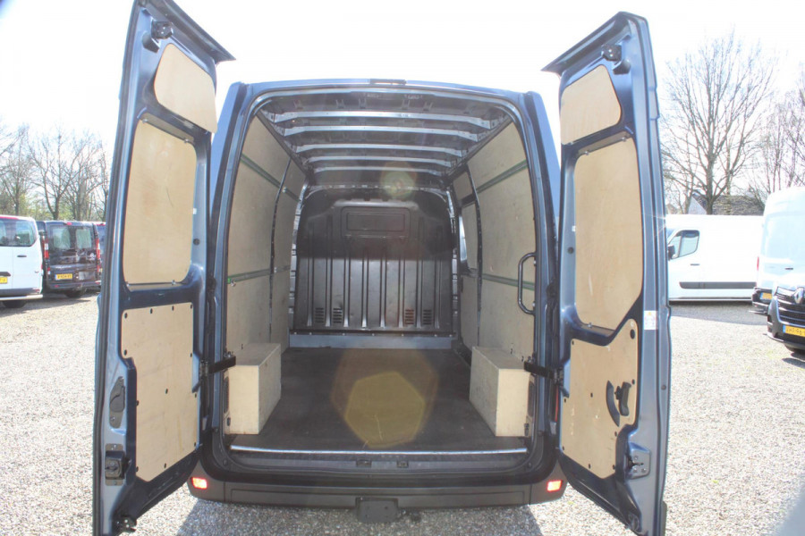 Renault Master 2.3DCI 136PK L3H2 Airco