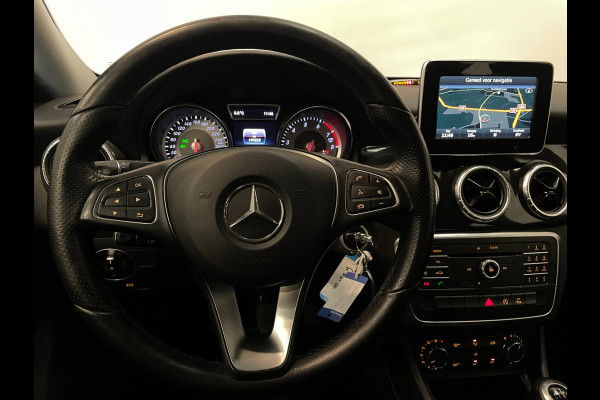 Mercedes-Benz CLA-Klasse 180 / NL-auto / BTW / Xenon / 18" LM