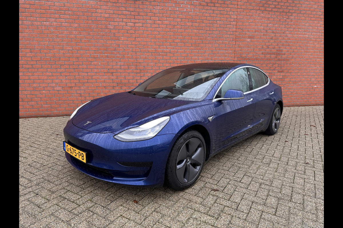 Tesla Model 3 Standard RWD Plus 60 kWh Autopilot Navi Leder Panoramadak PDC VA Camera Full LED