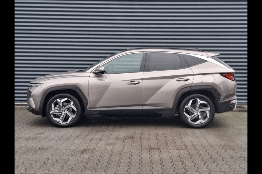 Hyundai Tucson 1.6 T-GDI Comfort 4WD Plug in Hybrid PHEV | Adaptive Cruise | Apple Carplay | Navigatie | Camera | Stoel & Stuurverwarming | DAB | L.M. 19" |