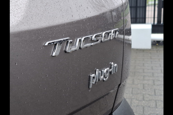 Hyundai Tucson 1.6 T-GDI Comfort 4WD Plug in Hybrid PHEV | Adaptive Cruise | Apple Carplay | Navigatie | Camera | Stoel & Stuurverwarming | DAB | L.M. 19" |