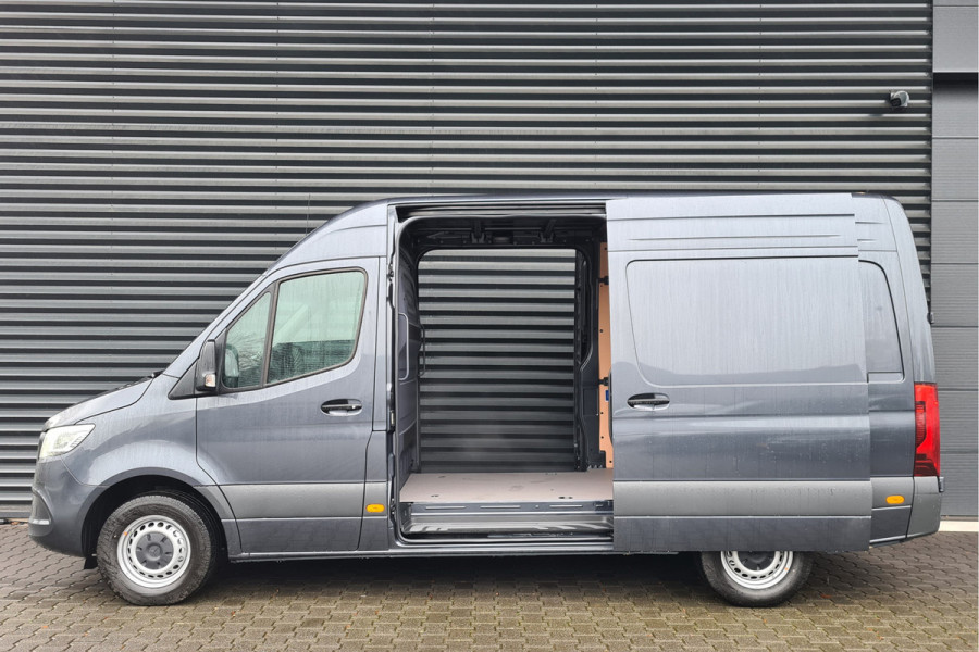 Mercedes-Benz Sprinter 319 CDI L2H2 Pro -2x schuifdeur-LED-3500kg haak